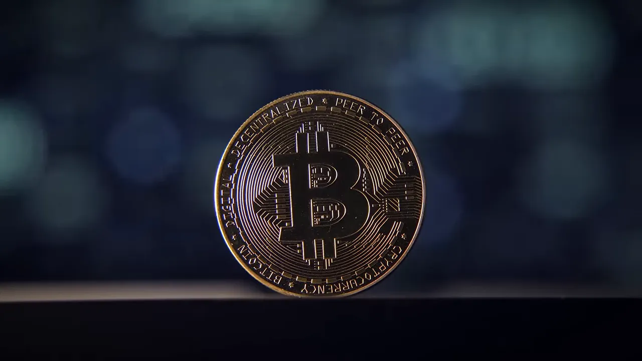 Diagram showing BTC swapped for Monero then back to BTC